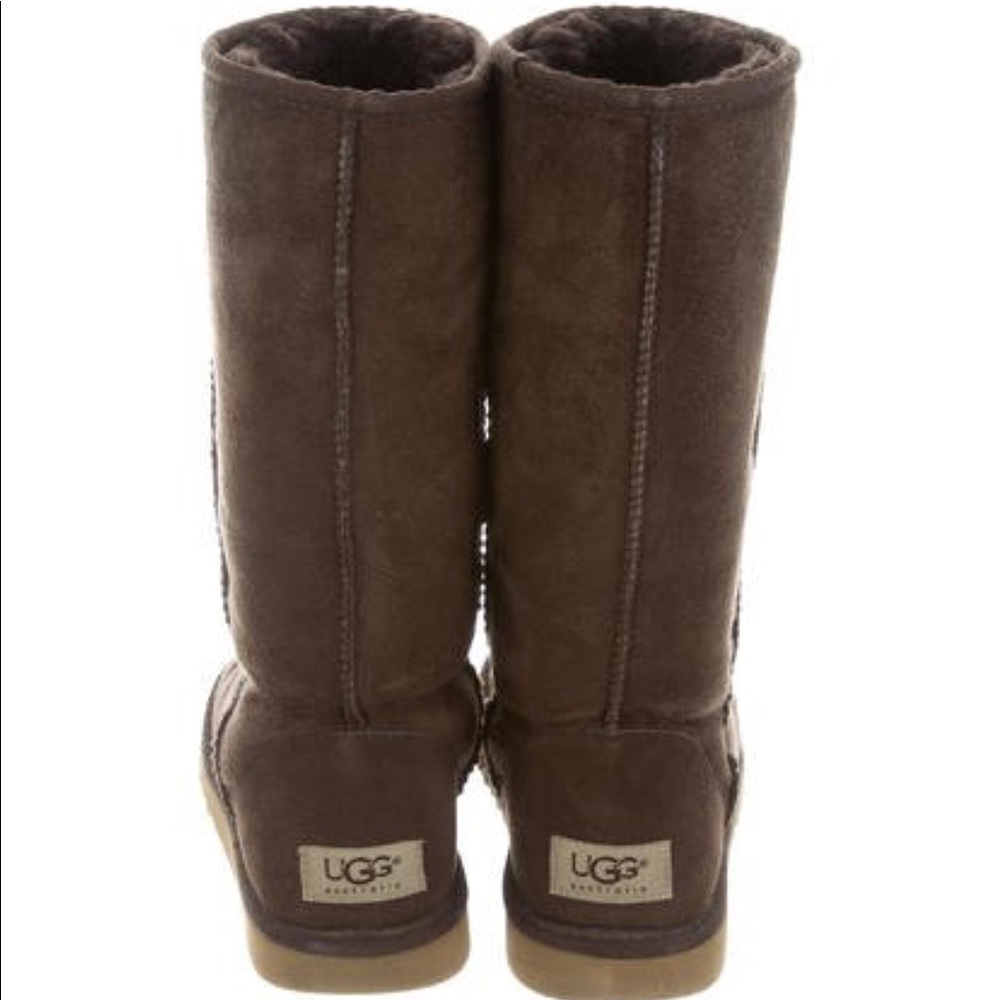 UGG AUSTRALIA CLASSIC TALL SUEDE BOOTS